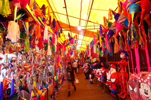 Las posadas navideñas mexicanas se debaten entre la inflación y la tradición